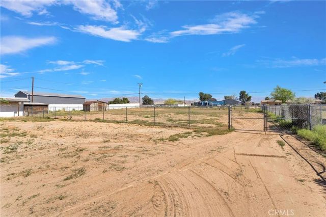 14775 Gayhead, Apple Valley, CA 92307