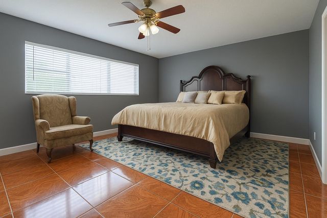 5041 W Oakland Park Boulevard 111, Lauderdale Lakes, FL 33313