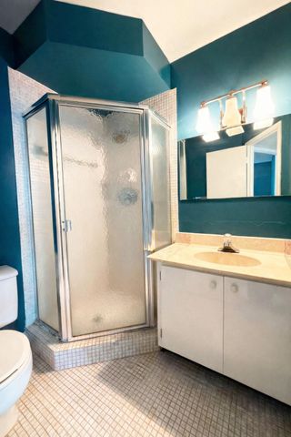 5041 W Oakland Park Boulevard 111, Lauderdale Lakes, FL 33313