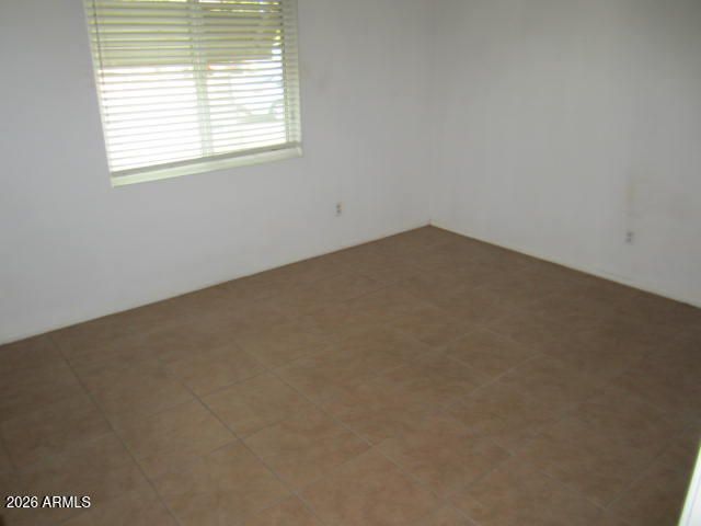 6720 W MEDLOCK Drive, Glendale, AZ 85303