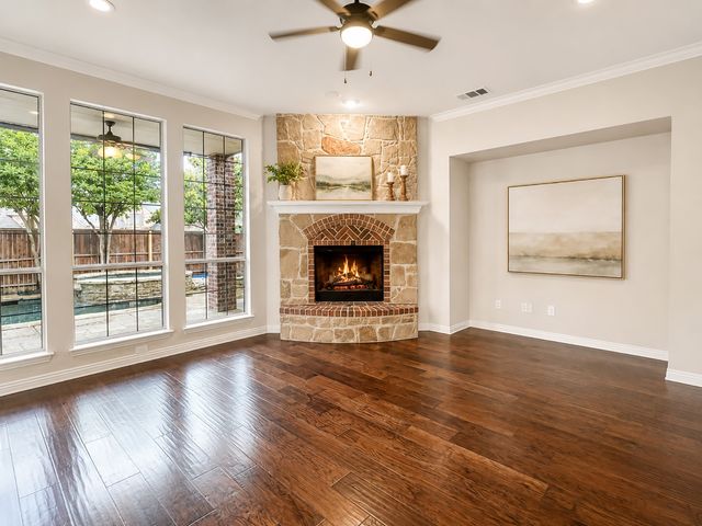 8317 Victoria Lane, Lantana, TX 76226