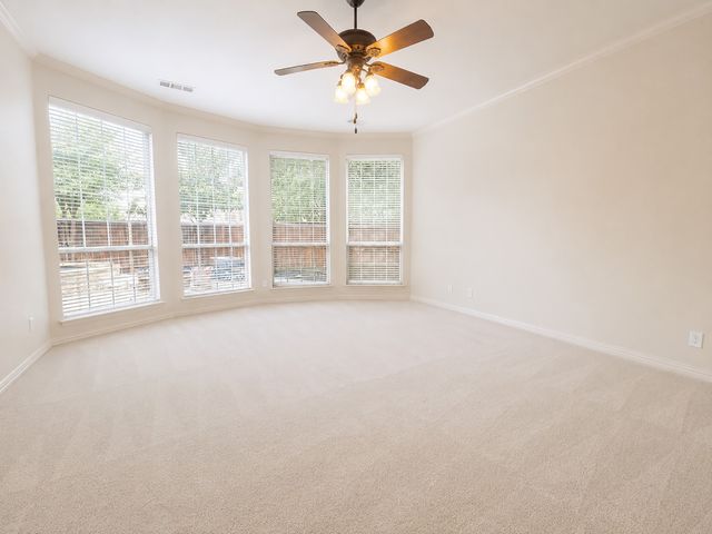 8317 Victoria Lane, Lantana, TX 76226