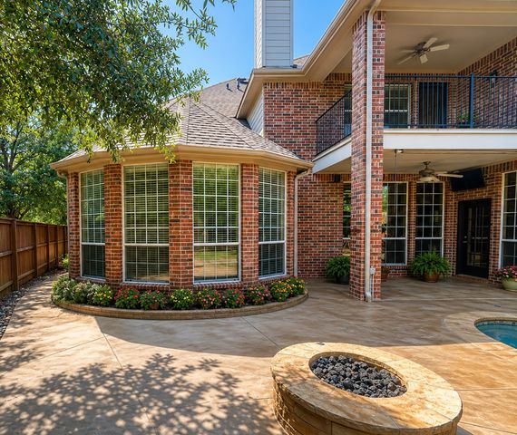 8317 Victoria Lane, Lantana, TX 76226