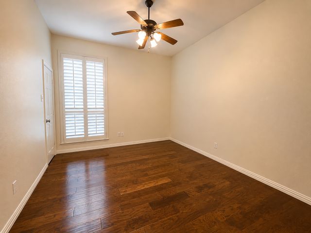 8317 Victoria Lane, Lantana, TX 76226