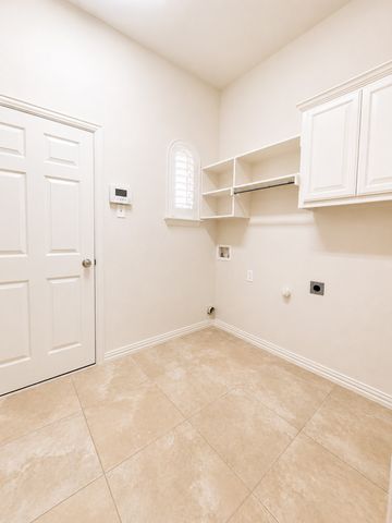 8317 Victoria Lane, Lantana, TX 76226