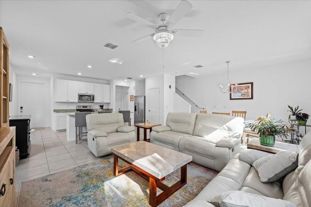 364 SE Sea Hunt Way, Stuart, FL 34994