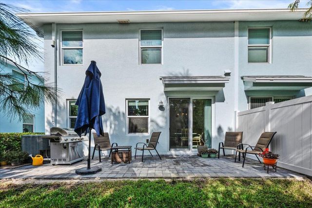 364 SE Sea Hunt Way, Stuart, FL 34994