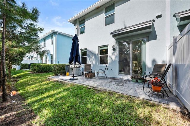 364 SE Sea Hunt Way, Stuart, FL 34994