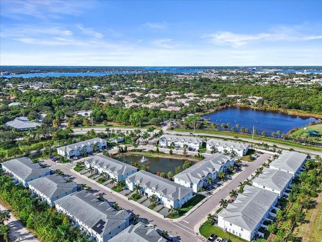 364 SE Sea Hunt Way, Stuart, FL 34994