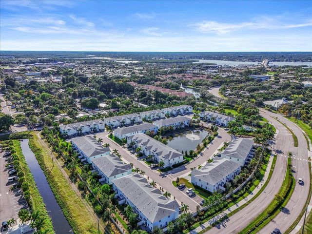 364 SE Sea Hunt Way, Stuart, FL 34994