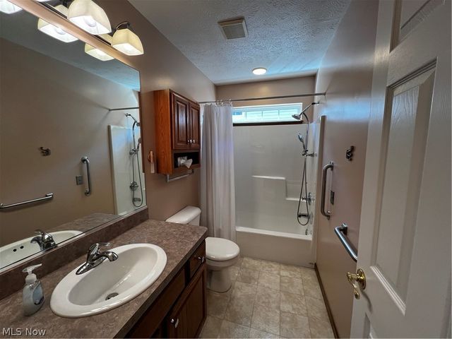 6140 Kelley Lane, Parma, OH 44134