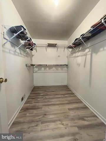 106 AVIGNON WAY, Pennsauken, NJ 08109