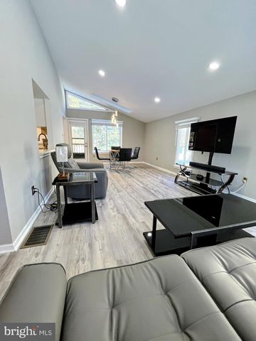 106 AVIGNON WAY, Pennsauken, NJ 08109