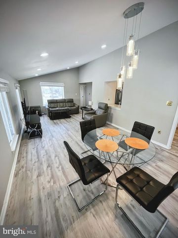 106 AVIGNON WAY, Pennsauken, NJ 08109