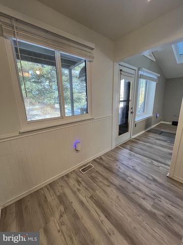 106 AVIGNON WAY, Pennsauken, NJ 08109