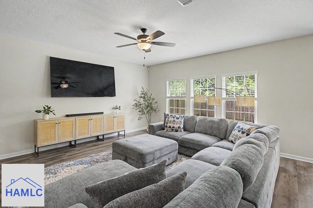 184 Courage Way, Hinesville, GA 31313