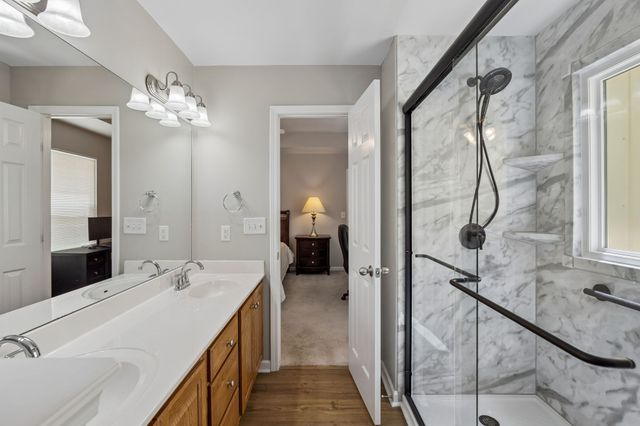 1402 Alyssa Dr, Chapel Hill, TN 37034