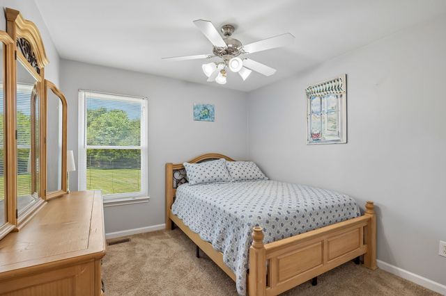 1402 Alyssa Dr, Chapel Hill, TN 37034