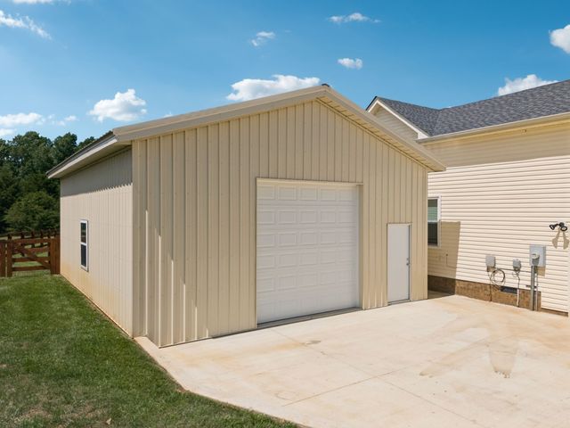 1402 Alyssa Dr, Chapel Hill, TN 37034