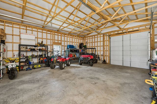 1402 Alyssa Dr, Chapel Hill, TN 37034