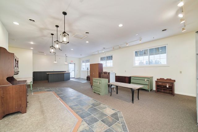 4990 Main Street, Onekama Vlg, MI 49675