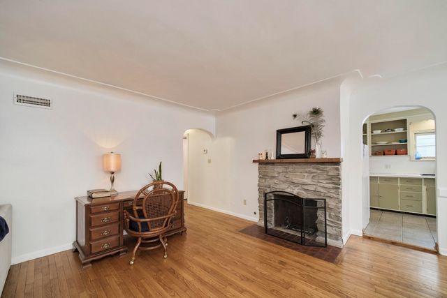 4990 Main Street, Onekama Vlg, MI 49675