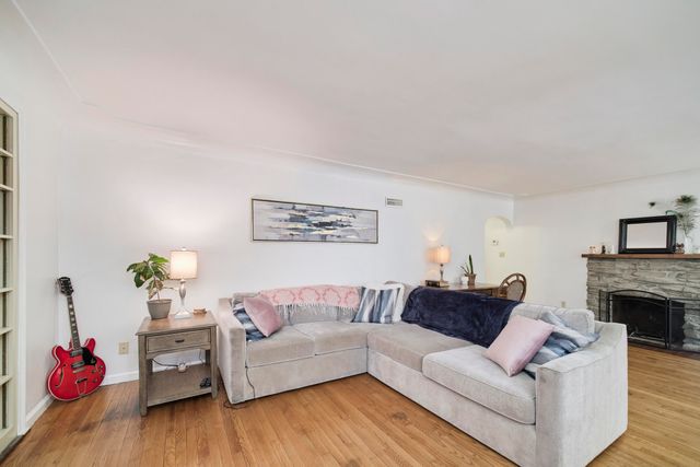 4990 Main Street, Onekama Vlg, MI 49675