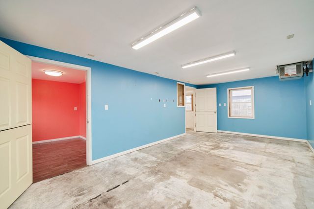 4990 Main Street, Onekama Vlg, MI 49675