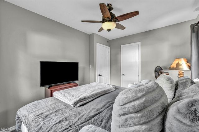 342 Inwood Boulevard, Avon Lake, OH 44012