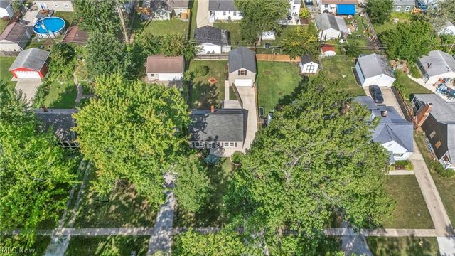 342 Inwood Boulevard, Avon Lake, OH 44012