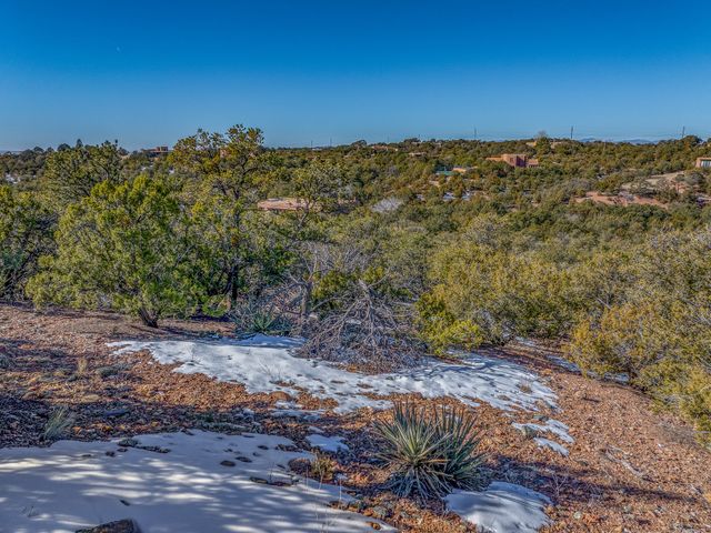 127 Barranca, Santa Fe, NM 87501