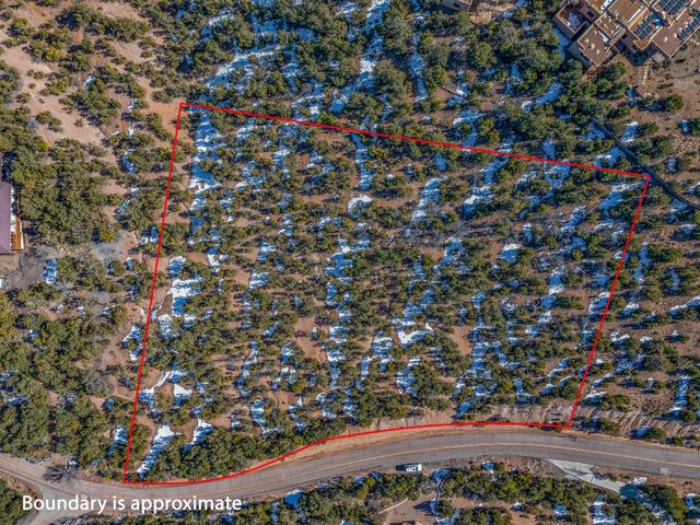 127 Barranca, Santa Fe, NM 87501