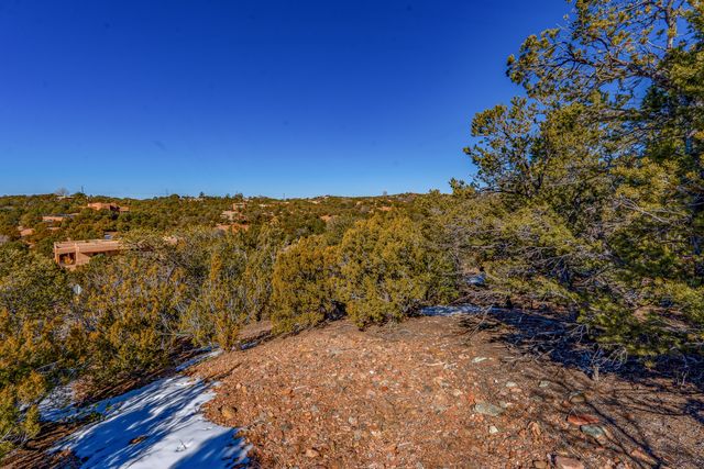 127 Barranca, Santa Fe, NM 87501