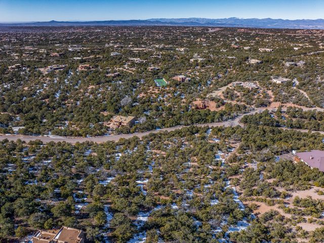 127 Barranca, Santa Fe, NM 87501