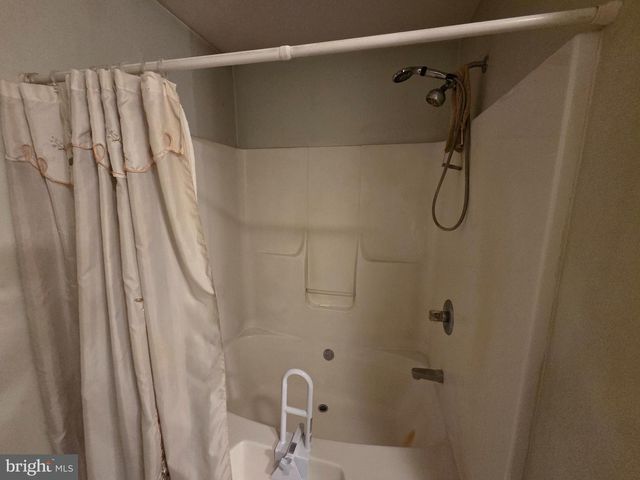 124 HAGERSVILLE RD, Salem, NJ 08079