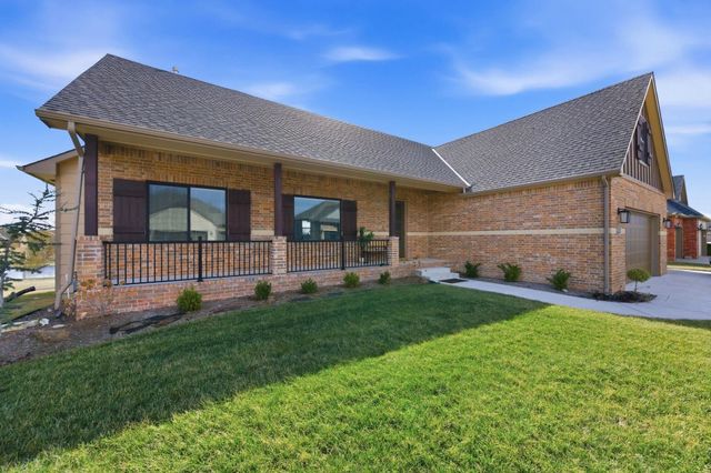 7905 E Turquoise Trl, Bel Aire, KS 67226