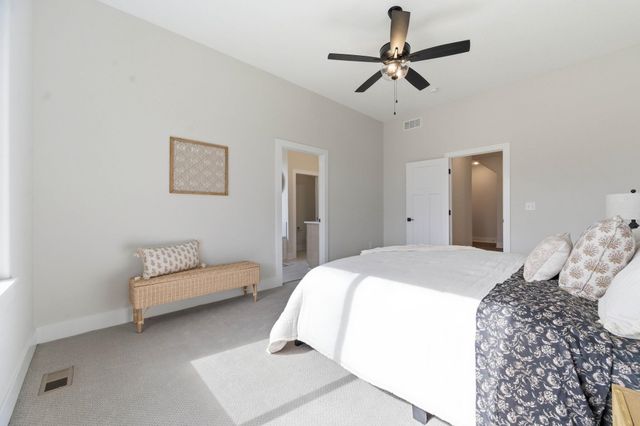 7905 E Turquoise Trl, Bel Aire, KS 67226