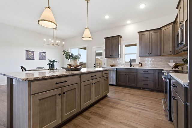 7905 E Turquoise Trl, Bel Aire, KS 67226