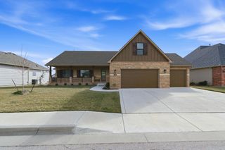7905 E Turquoise Trl, Bel Aire, KS 67226