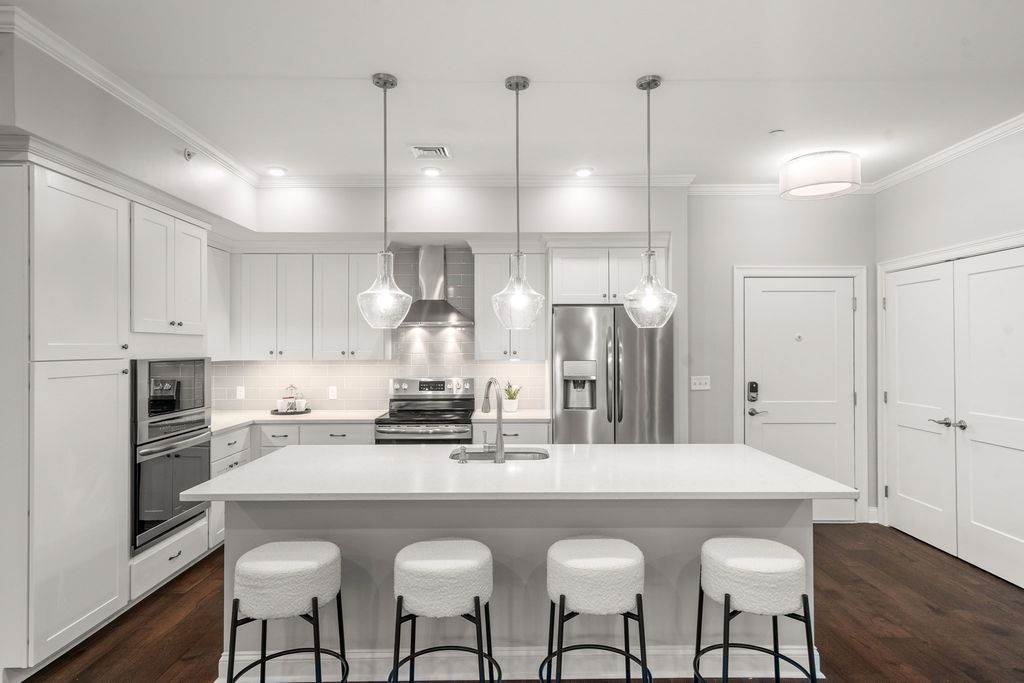 635 Old Post Road 2-303, Sharon, MA 02067