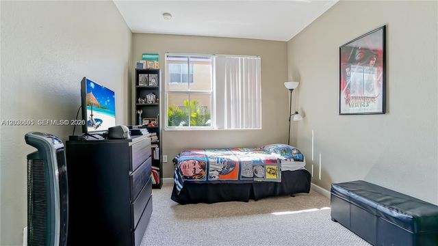 14960 SW 9th Ln 14960, Miami, FL 33194