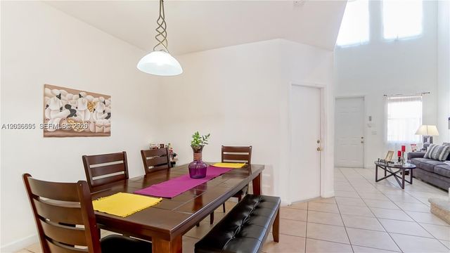 14960 SW 9th Ln 14960, Miami, FL 33194
