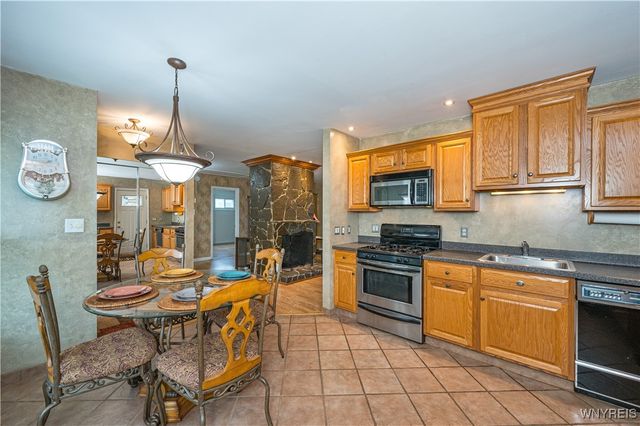 158 Overbrook Avenue, Tonawanda, NY 14150