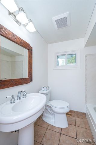 158 Overbrook Avenue, Tonawanda, NY 14150