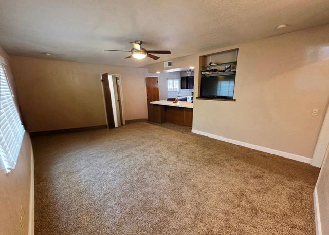 2214 Holt Avenue, Sanger, CA 93657