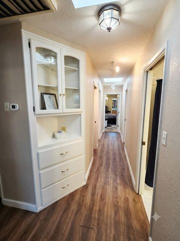 2214 Holt Avenue, Sanger, CA 93657