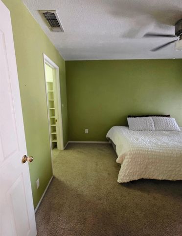 2214 Holt Avenue, Sanger, CA 93657