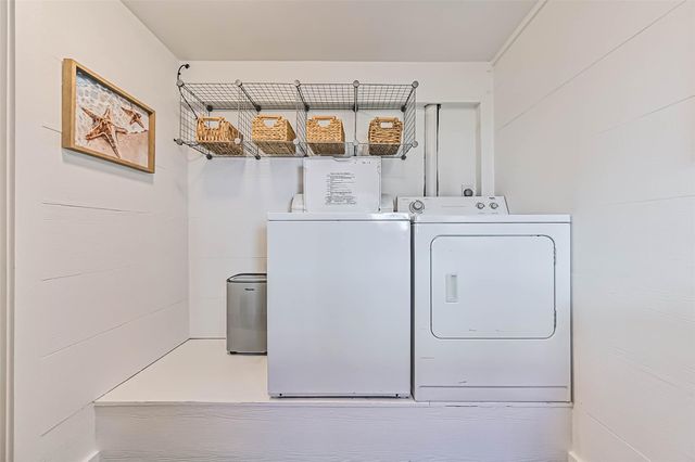 4230 Spanish Main, Jamaica Beach, TX 77554