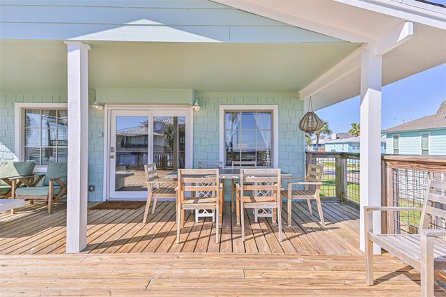 4230 Spanish Main, Jamaica Beach, TX 77554