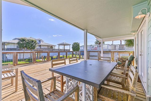 4230 Spanish Main, Jamaica Beach, TX 77554